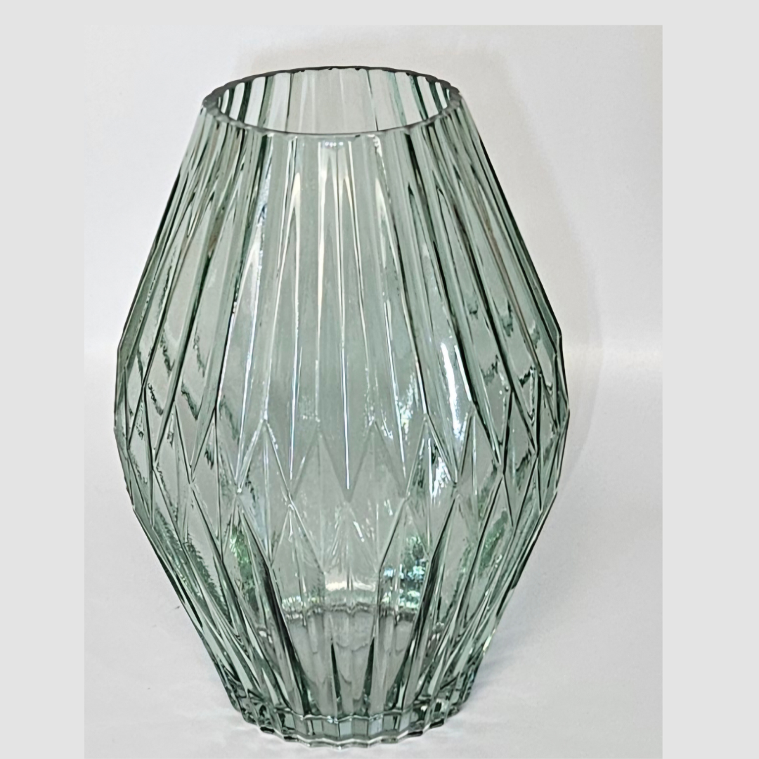 Exquisite Diamond-Cut Glass Vase with Green Luster – Perfect for Sophisticated Home Décor - AllureAbode Décor 