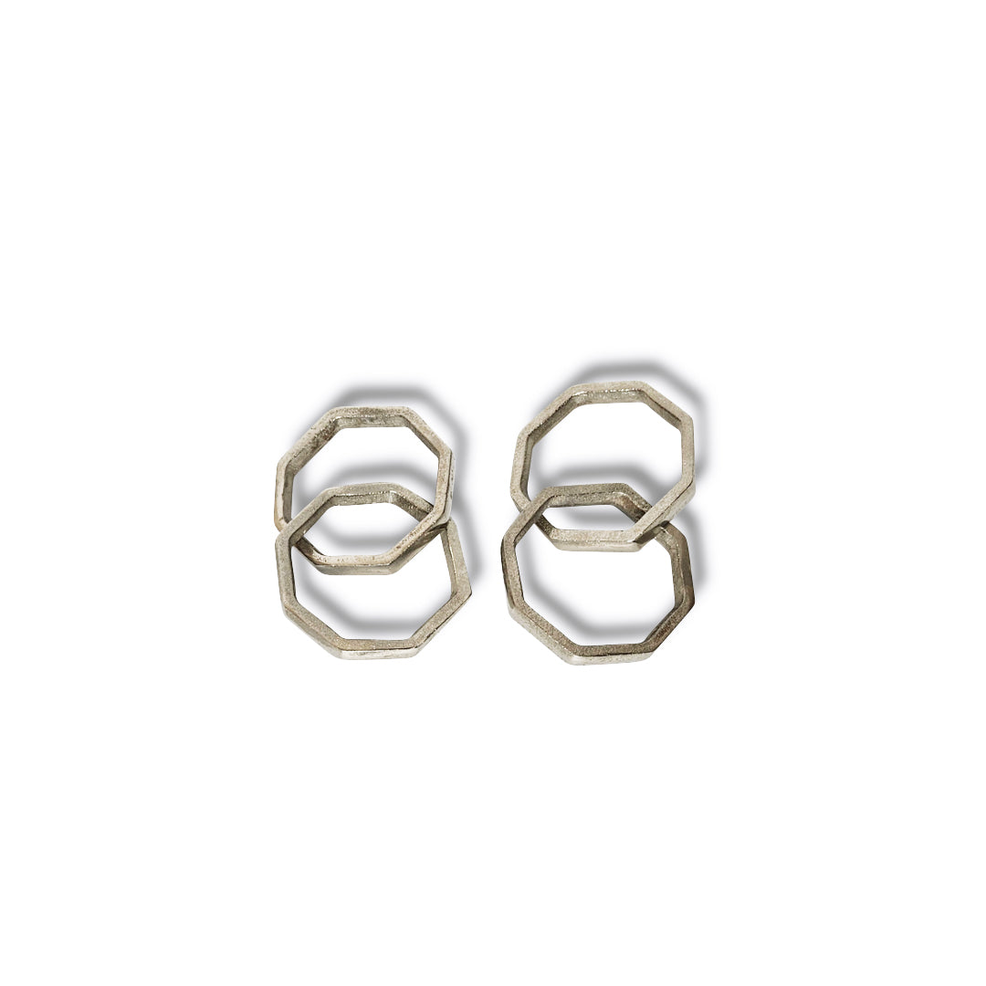 Contemporary Silver Hexagon Ring Links – Elegant Minimalist Décor | Modern Geometric Home Décor Accent - AllureAbode Décor 