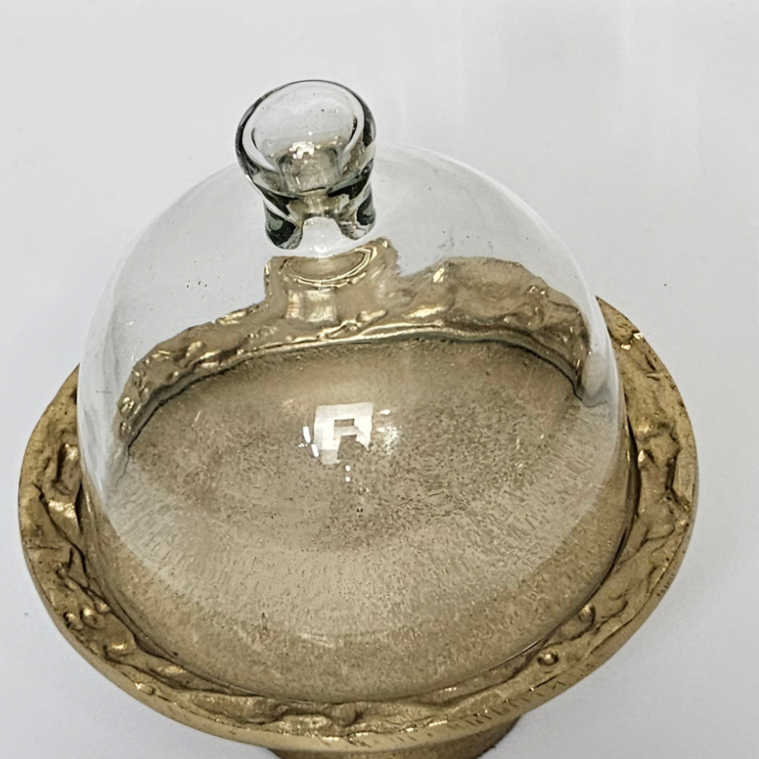 Small Brassie Bronze Bella Cloche Dome – Luxury Decorative Display for Keepsakes, Centerpieces, and Home Décor - AllureAbode Décor 