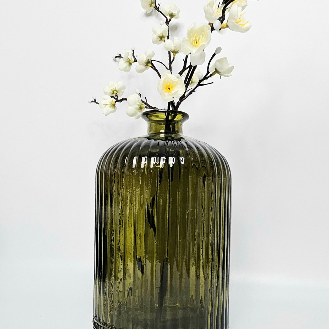 Hunter-Green Ribbed Glass Vase – 5.91" W × 5.91" L × 9.05" H – Light-Reflecting Statement Accent | Modern Home Decor - AllureAbode Décor 